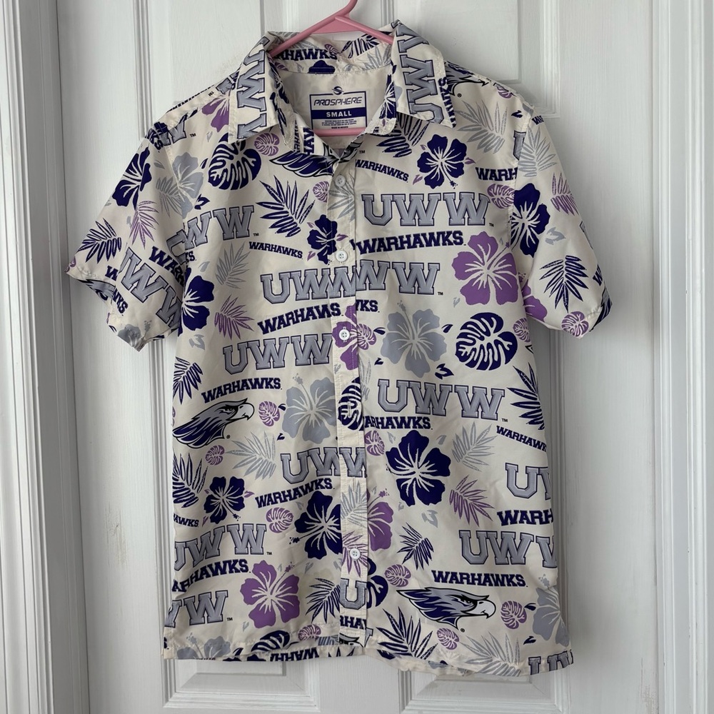 Prosphere White Hawaiian Button Down Shirt UW Whitewater